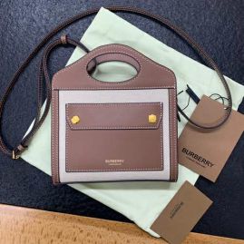 Picture of Burberry Lady Handbags _SKUfw117029055fw
